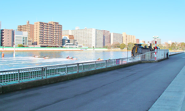 平和島競艇の周りにあるビル